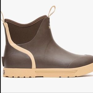 Xtratuf Men's Wheelhouse 6 Inch Ankle
Deck Boot, Brown, Size 13
